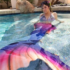 Fin Fun Elite Aurora Calypso Professional Level Fabric Mermaid Tail- Size XS